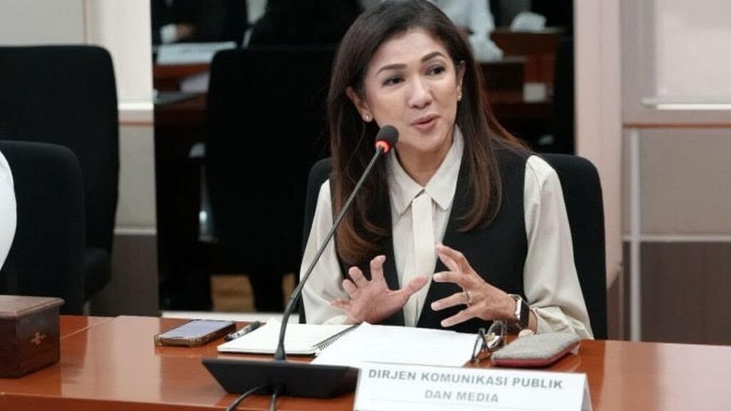 dirjen_komunikasi_publik_dan_media_komdigi_fifi_aleyda_yahya-qtz3_large.jpg