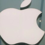 huge-apple-logo-gettyimages-2243563363.jpg