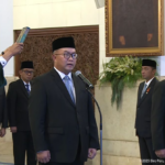 prabowo-resmi-lantik-arif-satria-jadi-kepala-brin-1762762550534_169.png