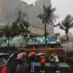 hujan-deras-dan-angin-kencang-terjang-sejumlah-wilayah-jakarta-6_169.jpeg