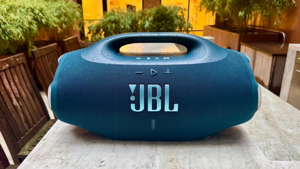jbl-boombox-4-blue-5.jpg