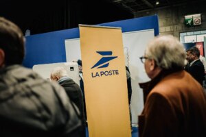 la-poste-2247017702.jpg