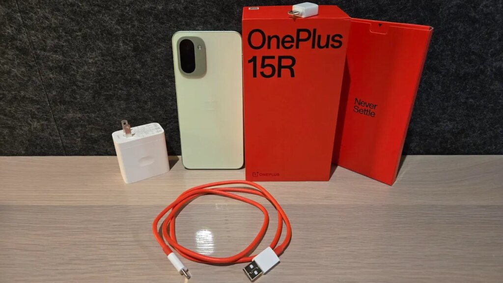 oneplus-15r-in-the-box.jpg
