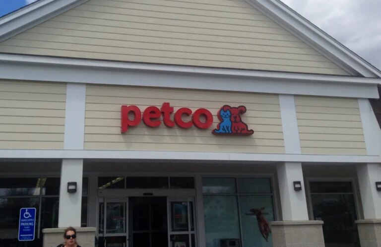 petco-logo-store.jpg
