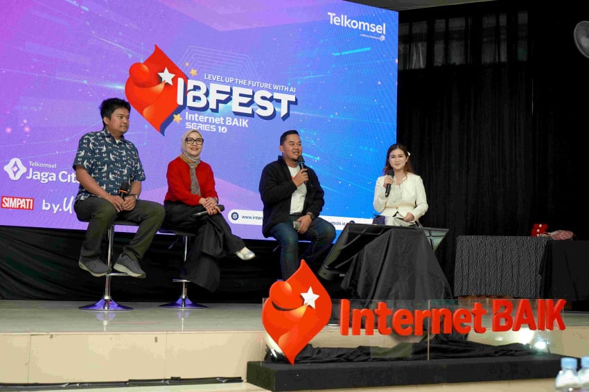 bukan-cuma-tren-telkomsel-ibfest-series-10-ajarkan-ribuan-pelajar-cimahi-hingga-pontianak-jinakkan-a.jpeg