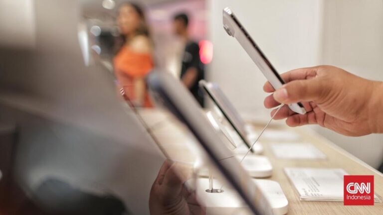 resmi-iphone-17-series-mulai-bisa-dibeli-di-indonesia-1760685325374_169.jpeg